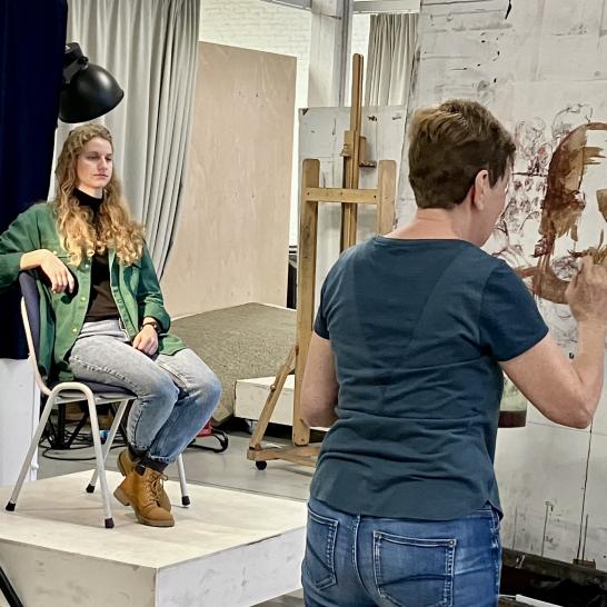 Sfeerbeeld uit het atelier levend model