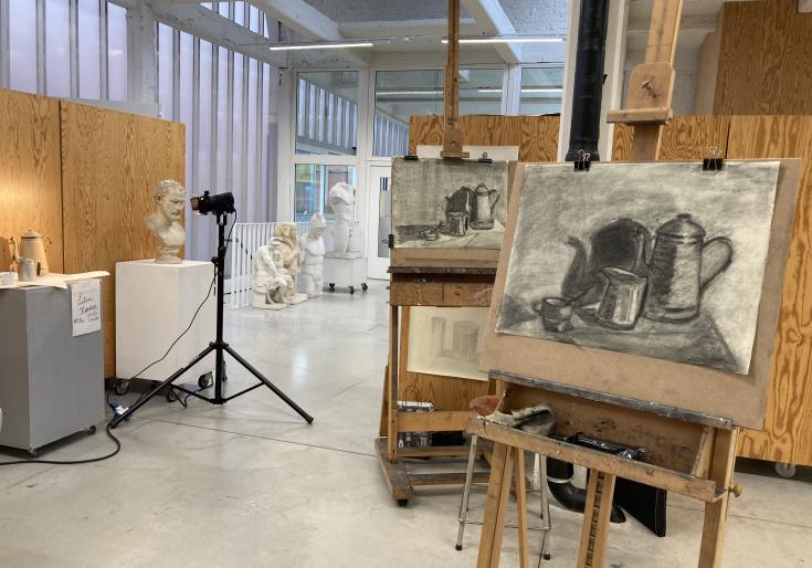 Sfeerbeeld uit het atelier tekenkunst